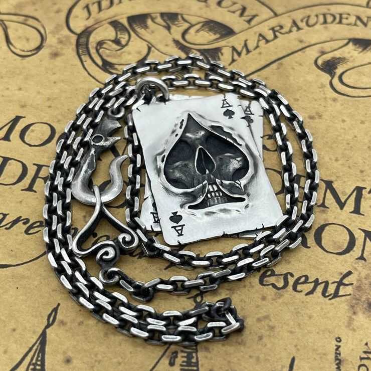 WEIER Retro Poker Skull Pendan - Men'S Fashion Necklaces avis et prix